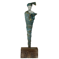 st1-statue sur pied r&eacute;sine tissu et pigment hauteur 49 cm