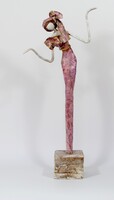 st5-sculpture r&eacute;sine tissu et pigments hauteur 54 cm