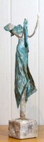 st4-statue sur pied r&eacute;sine tissu et pigment hauteur 51 cm